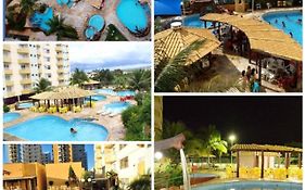 LINDO FLAT com PARQUE AQUÁTICO PERTO DO CENTRO DE CALDAS NOVAS!